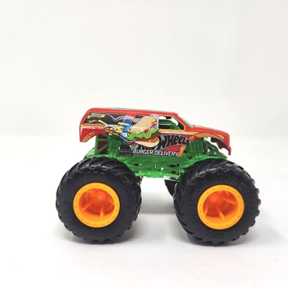 2021 Hot Wheels Monster Trucks BURGER DELIVERY 1:64 Mattel (mt04) - Picture 2 of 7
